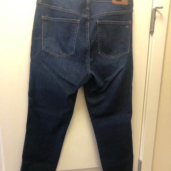 10" High-Rise Skinny Jeans in Tarren Wash - Picture 3 of 4